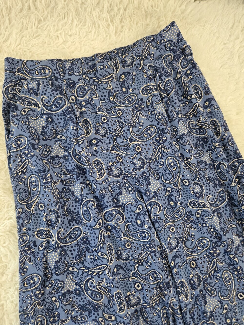 Torrid High-Rise Pull-On Wide-Leg Pant. Amy paisley blue horizon. Size 2X. - Picture 5 of 11